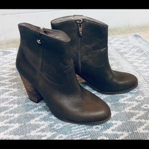 Vince Camuto bootie
